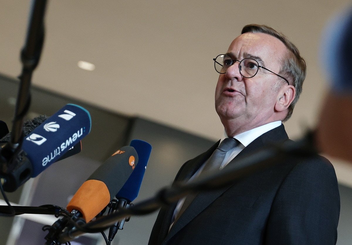 ドイツの兵役義務復活をめぐり激論 「SPD左派」はハト派路線を鮮明化：熊谷徹 | 記事 | 新潮社 Foresight(フォーサイト) |  会員制国際情報サイト