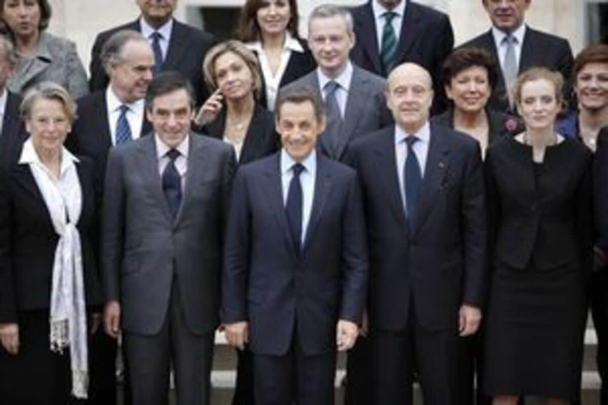 サルコジとは誰か? : 移民国家フランスの臨界(アラン・バディウ